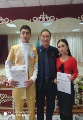 «Айтыс-сөздің майданы» атты жас айтыскер ақындардың қалалық айтысының жеңімазы Нурмолдаев Данияр,жетекшсі: А.Ш.Аймаханова