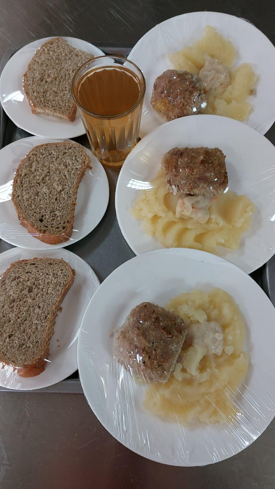 15.09.2022 жылғы 3 апта 4 күнгі тегін тамақ мәзірі